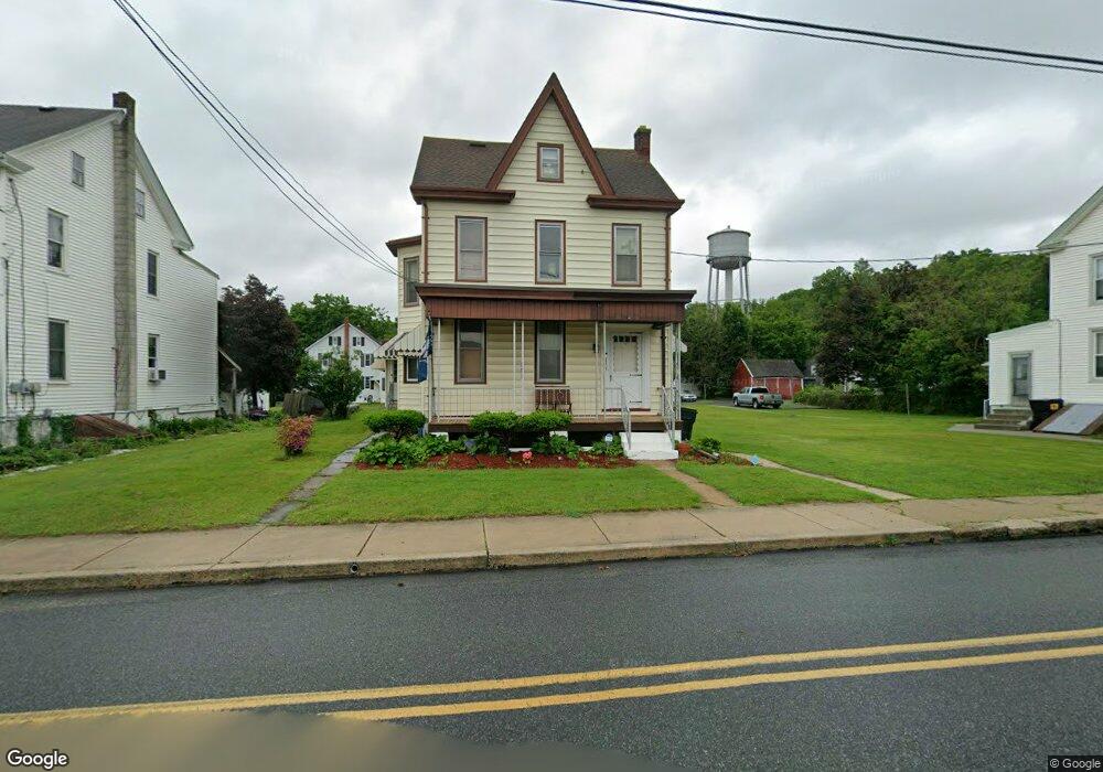148 E Chestnut St, Bechtelsville, PA 19505 - photo 1