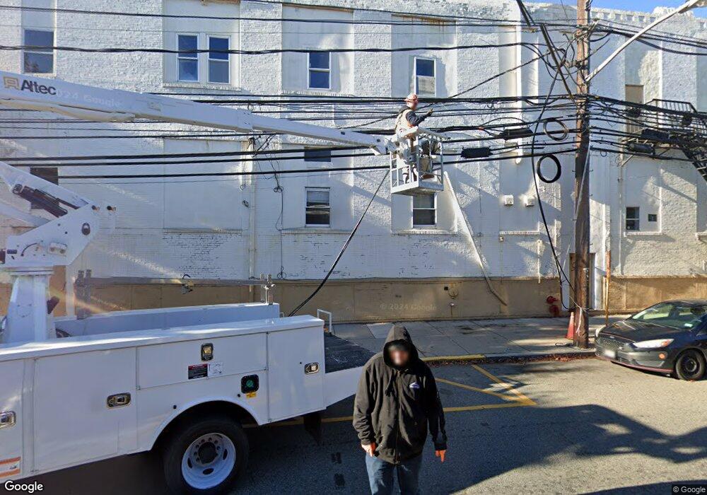 193 Hackensack Plank Rd unit 2nd Flr, Weehawken, NJ 07086 - photo 1