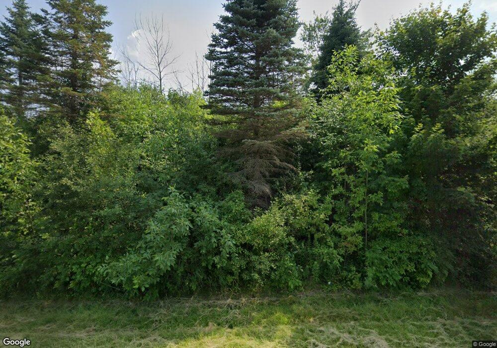 1055 W Heather Ln, Milwaukee, WI 53217 - photo 1