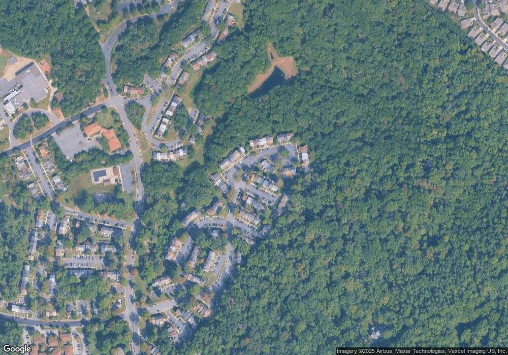 1977 Mayflower Dr, Woodbridge, VA 22192 - photo 1