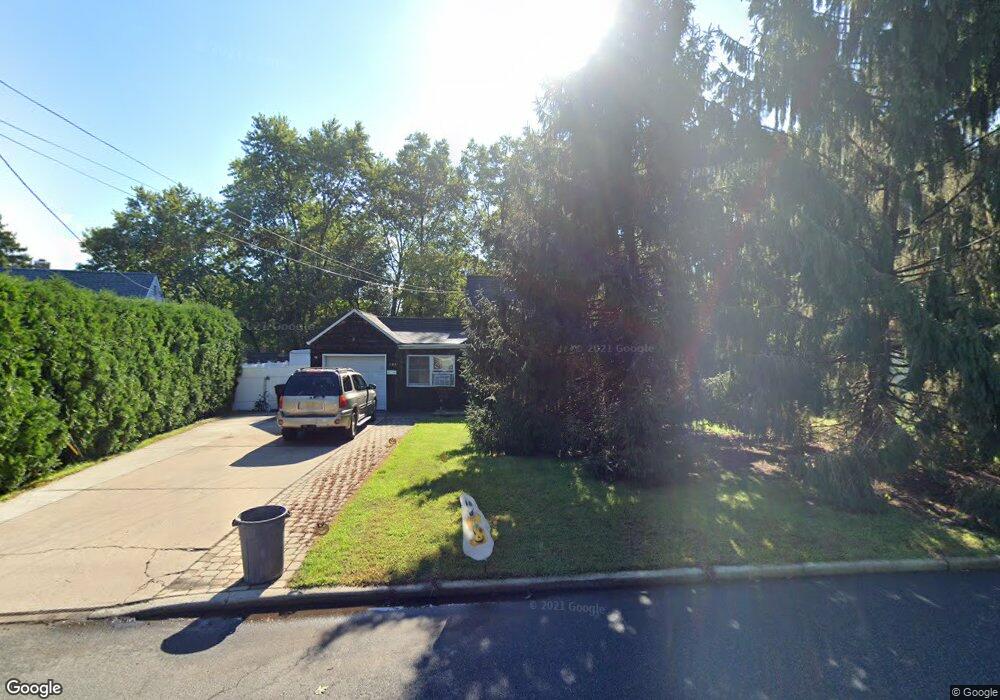 285 Mckinley Blvd, Paramus, NJ 07652 - photo 1