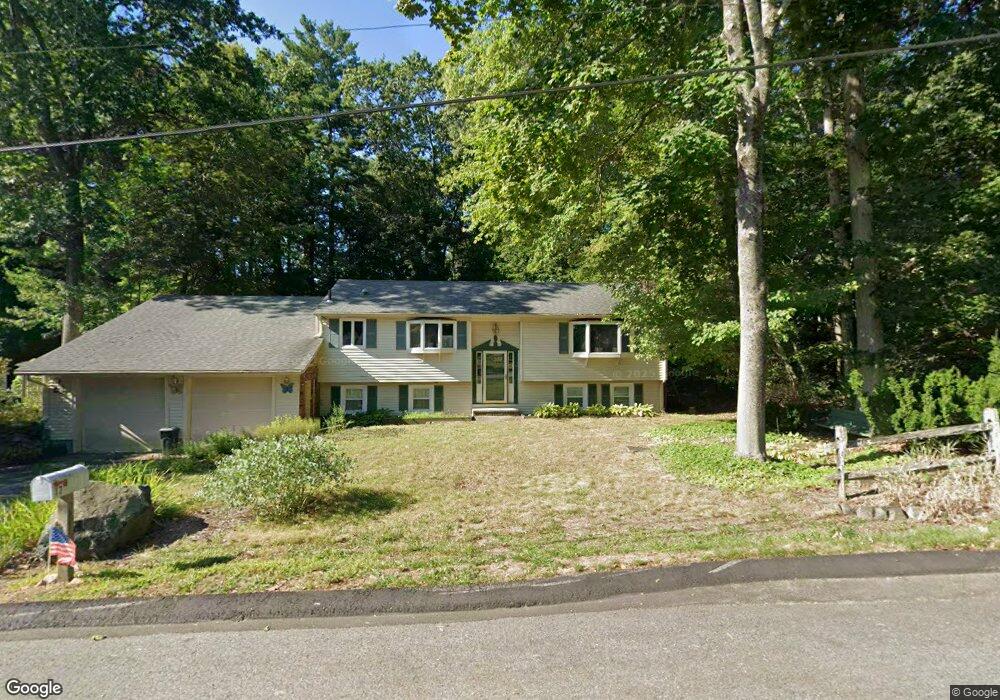 17 Tenby Dr, Nashua, NH 03062 - photo 1