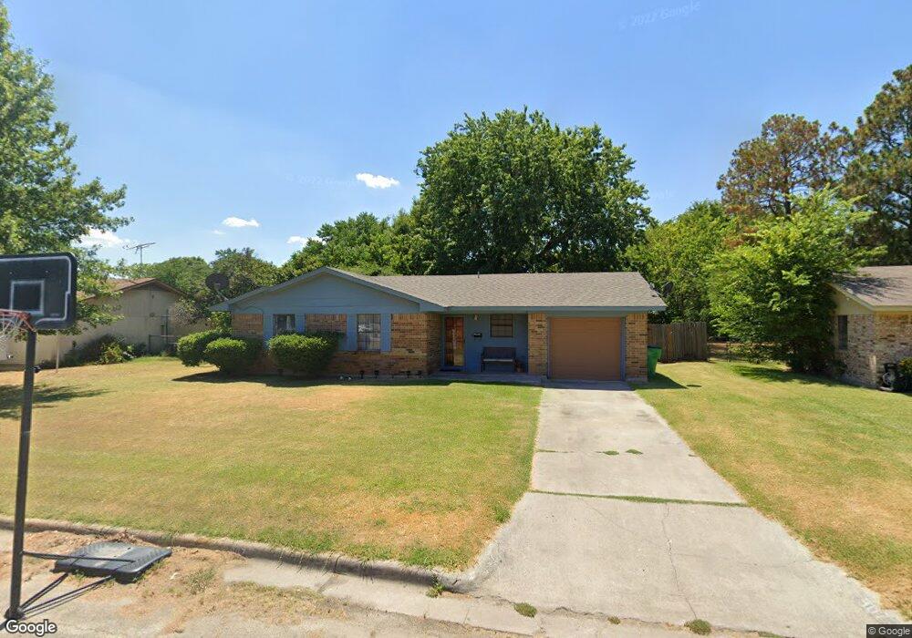 907 Kent Dr, Gainesville, TX 76240 - photo 1