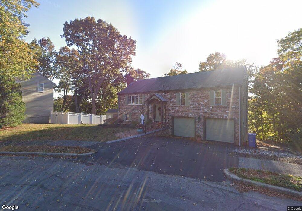 8 Lantern Ln, Wakefield, MA 01880 - photo 1