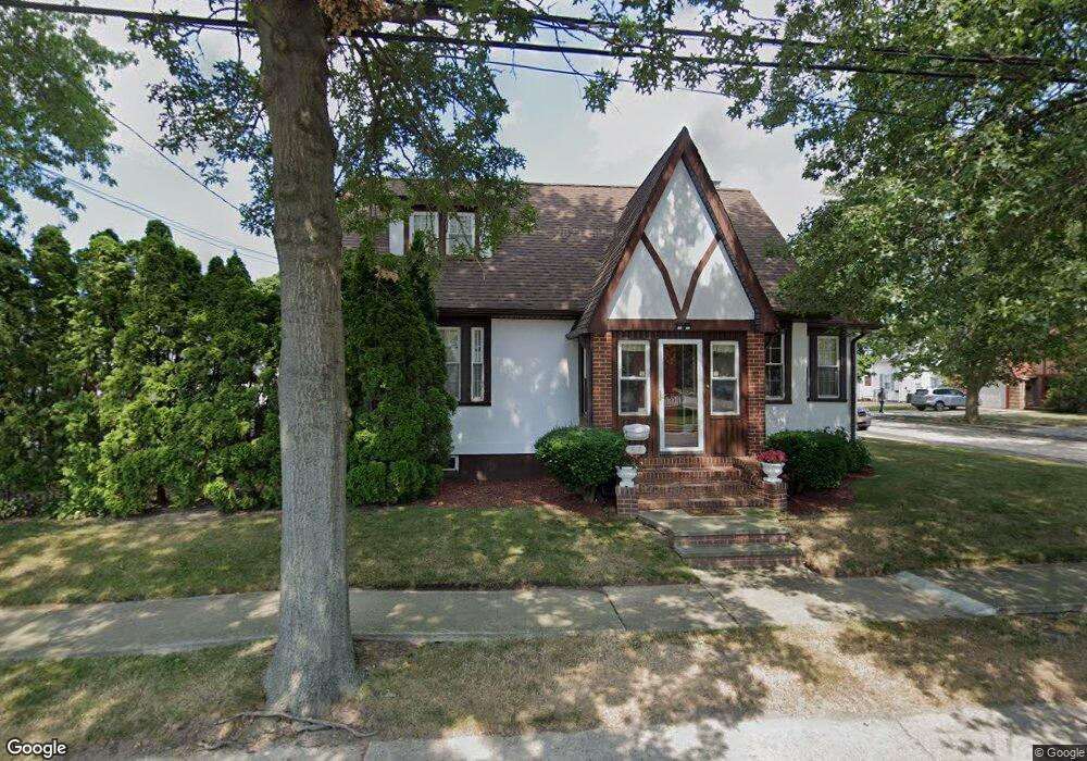 37 E Dover St, Valley Stream, NY 11580 - photo 1