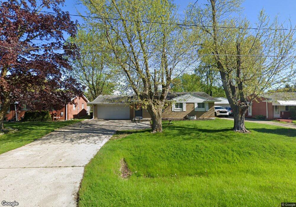 2028 Huntington Ave, Flint, MI 48507 - photo 1