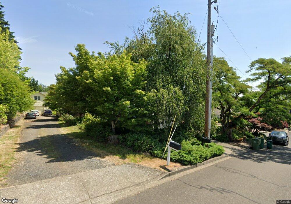 740 SW 7th St, Dundee, OR 97115 - photo 1