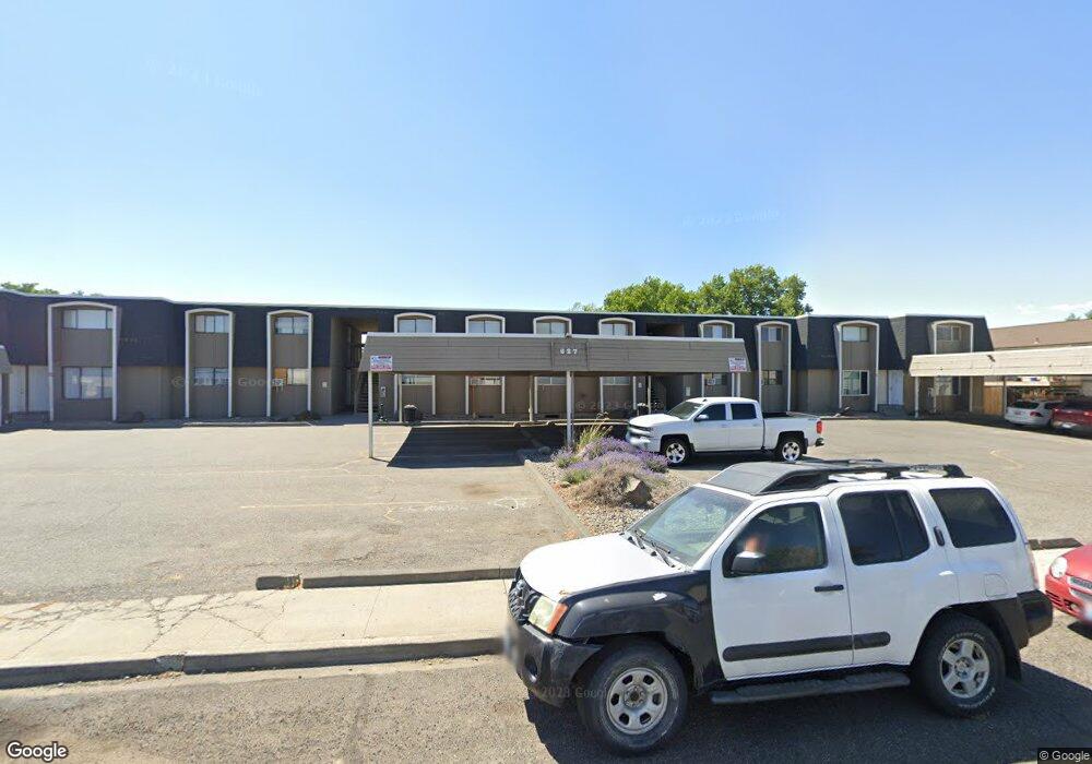 627 N Tweedt St unit L, Kennewick, WA 99336 - photo 1