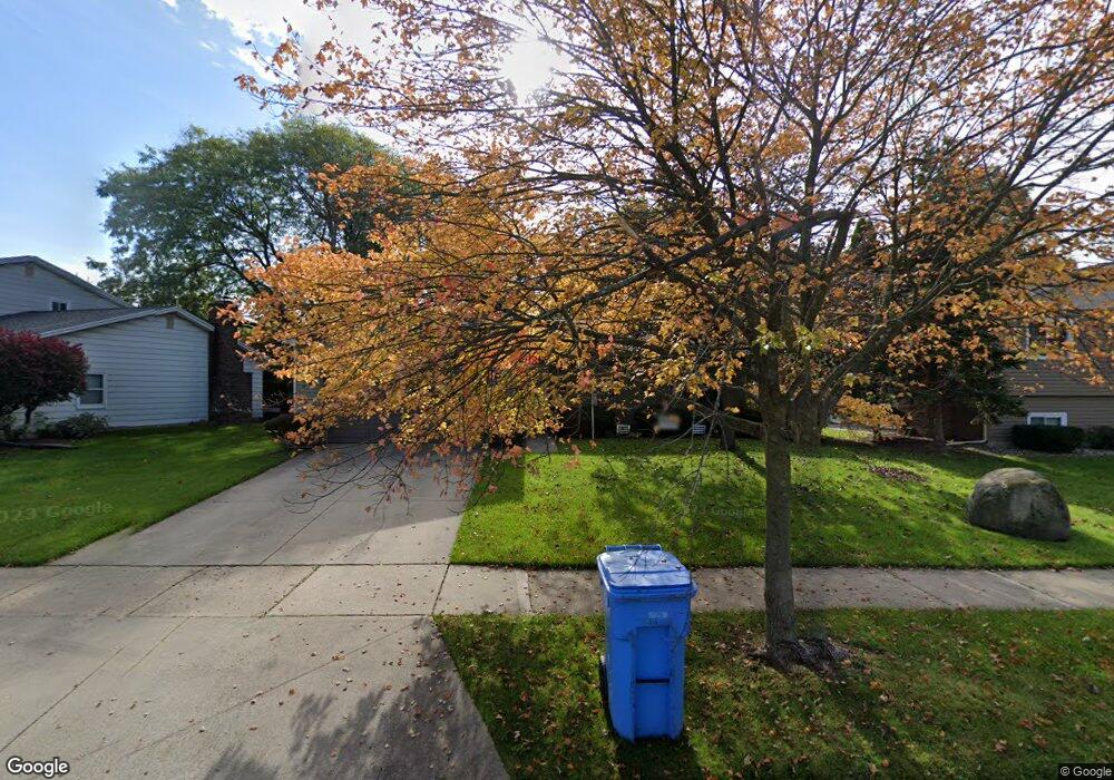 3327 Gingersnap Ln, Lansing, MI 48911 - photo 1