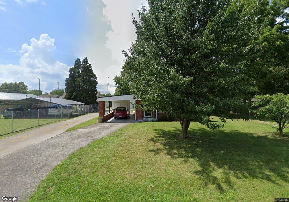 40 N Hughes St, Columbus, IN 47201 - photo 1