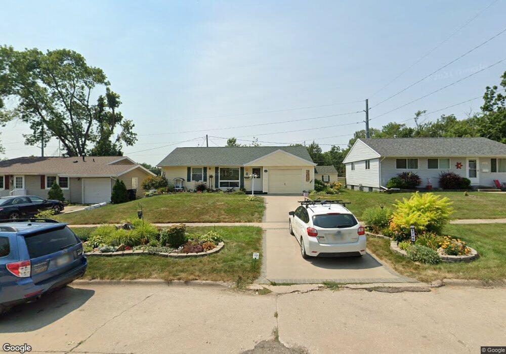 1248 18th St NW, Cedar Rapids, IA 52405 - photo 1