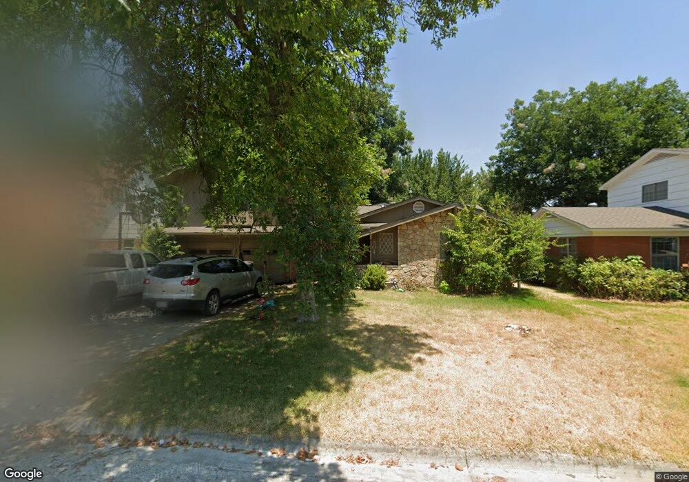 504 Melody Ln, Gainesville, TX 76240 - photo 1