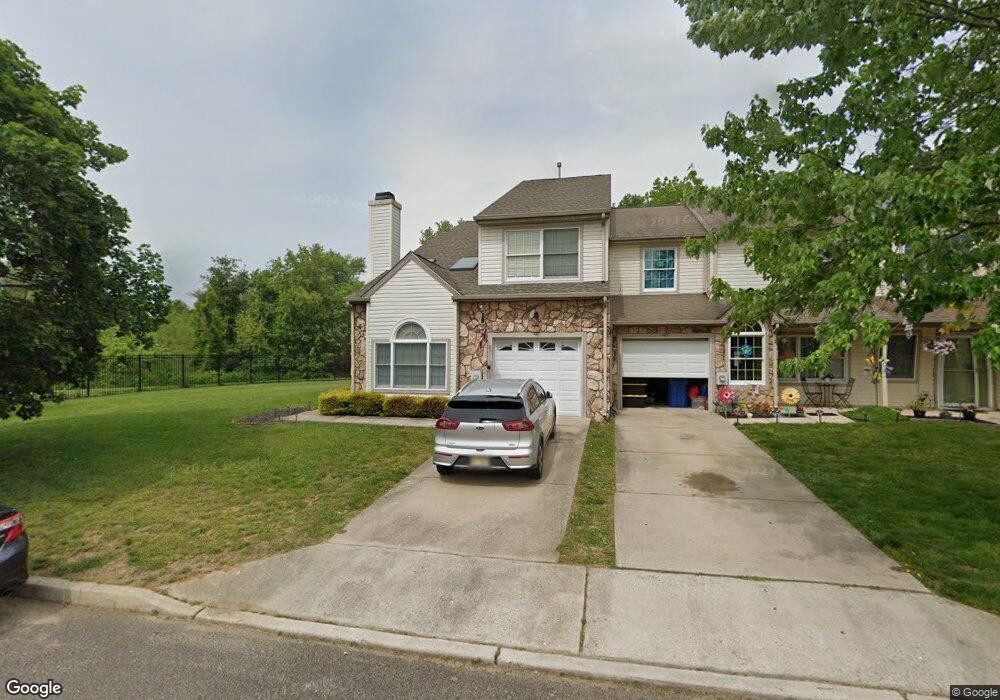 121 Carriage Ln, Swedesboro, NJ 08085 - photo 1