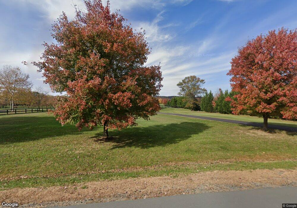 16846 Chestnut Overlook Dr, Purcellville, VA 20132 - photo 1