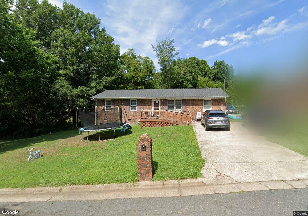 518 Staples St, Reidsville, NC 27320 - photo 1