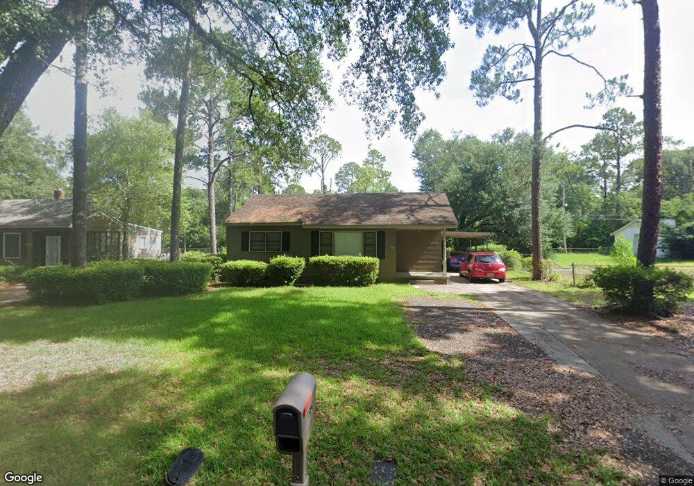 1605 Gillespie Ave, Albany, GA 31707 - photo 1