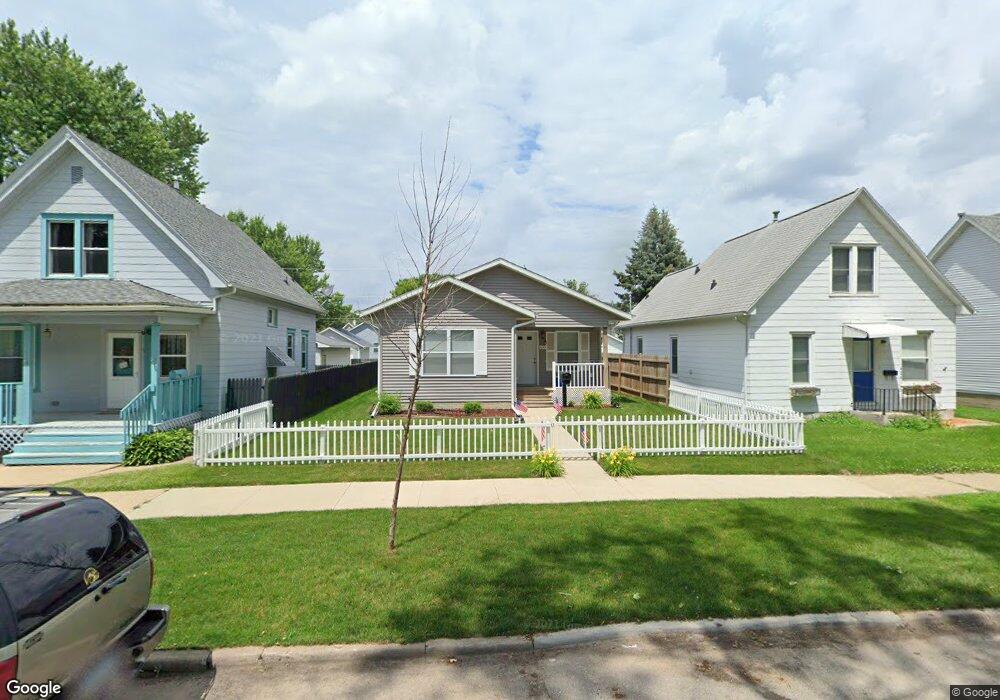 430 9th Ave SW, Cedar Rapids, IA 52404 - photo 1