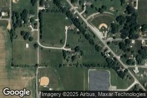 704 4th St, Frankton, IN 46044