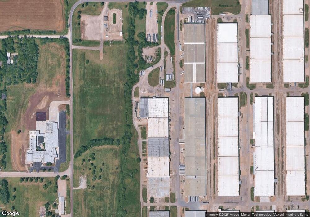 929 SW University Blvd, Topeka, KS 66619 - photo 1