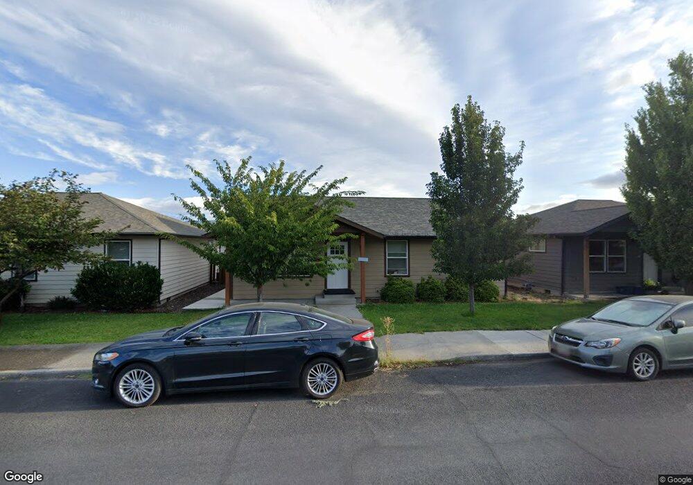 1423 E 12th St, the Dalles, OR 97058 - photo 1