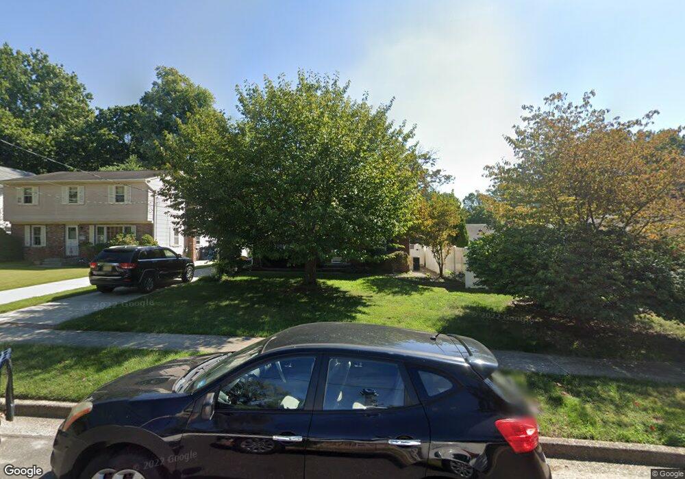 527 Lindsay Ave, Laurel Springs, NJ 08021 - photo 1