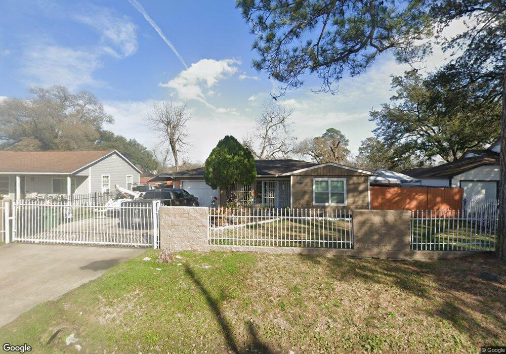 7702 Appleton St, Houston, TX 77022 - photo 1