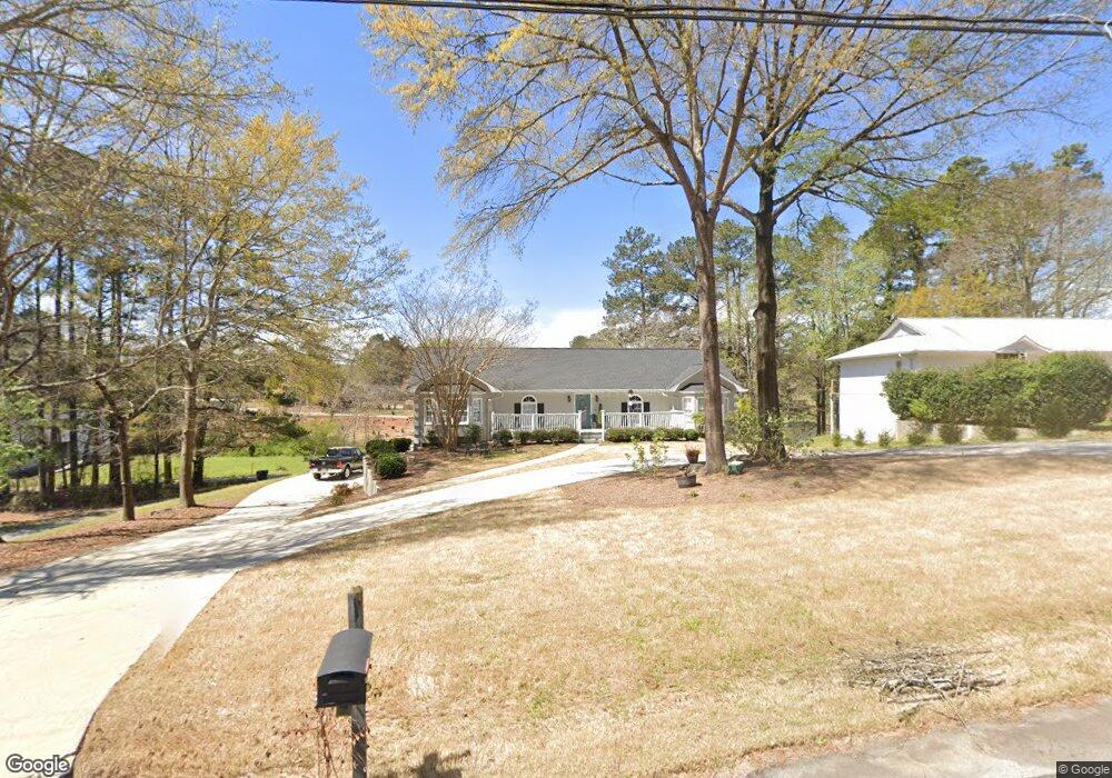 102 Lake Point Dr, Carrollton, GA 30117 - photo 1