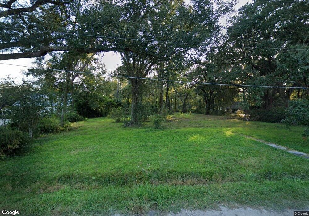 725 W 16th Ave, Covington, LA 70433 - photo 1