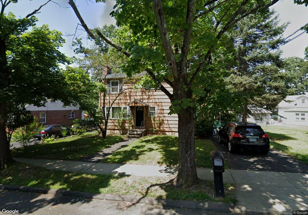 15 Lakeview Ave, West Haven, CT 06516 - photo 1