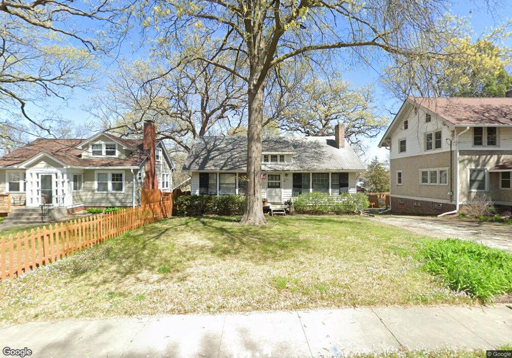 2725 Moyer St, Des Moines, IA 50310 - photo 1