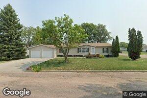 402 State Ave N, Wessington Springs, SD 57382