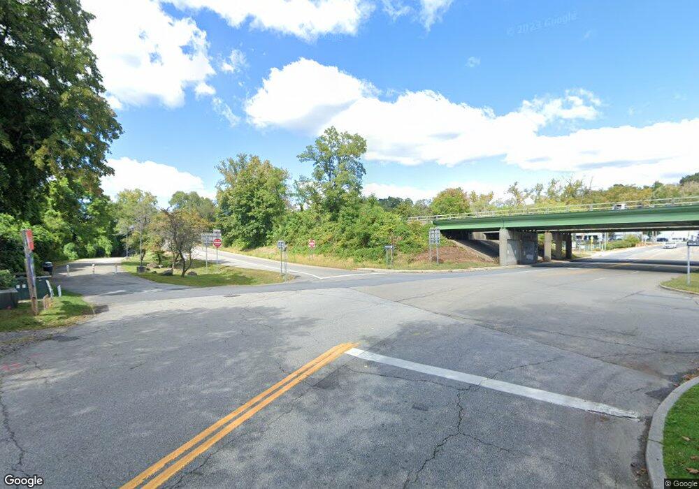 B 7 Half Moon Bay Marina unit B 7, Cortlandt, NY 10520 - photo 1