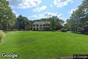 11 High Point Dr, East Hampton, CT 06456