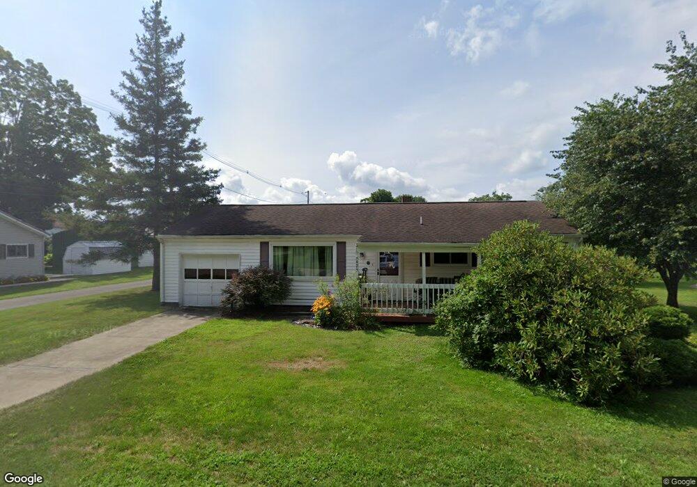 425 Broad St, Saegertown, PA 16433 - photo 1