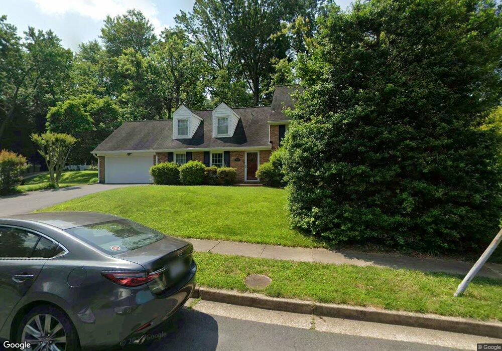 9519 Stevebrook Rd, Fairfax, VA 22032 - photo 1