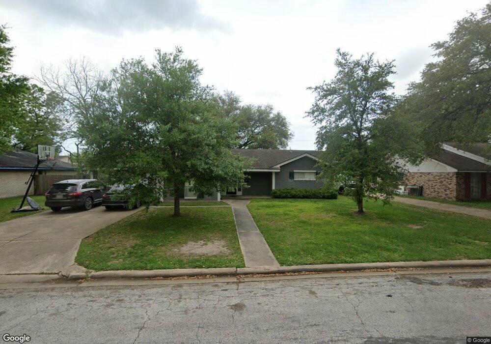 2717 Encino Ave, Bay City, TX 77414 - photo 1