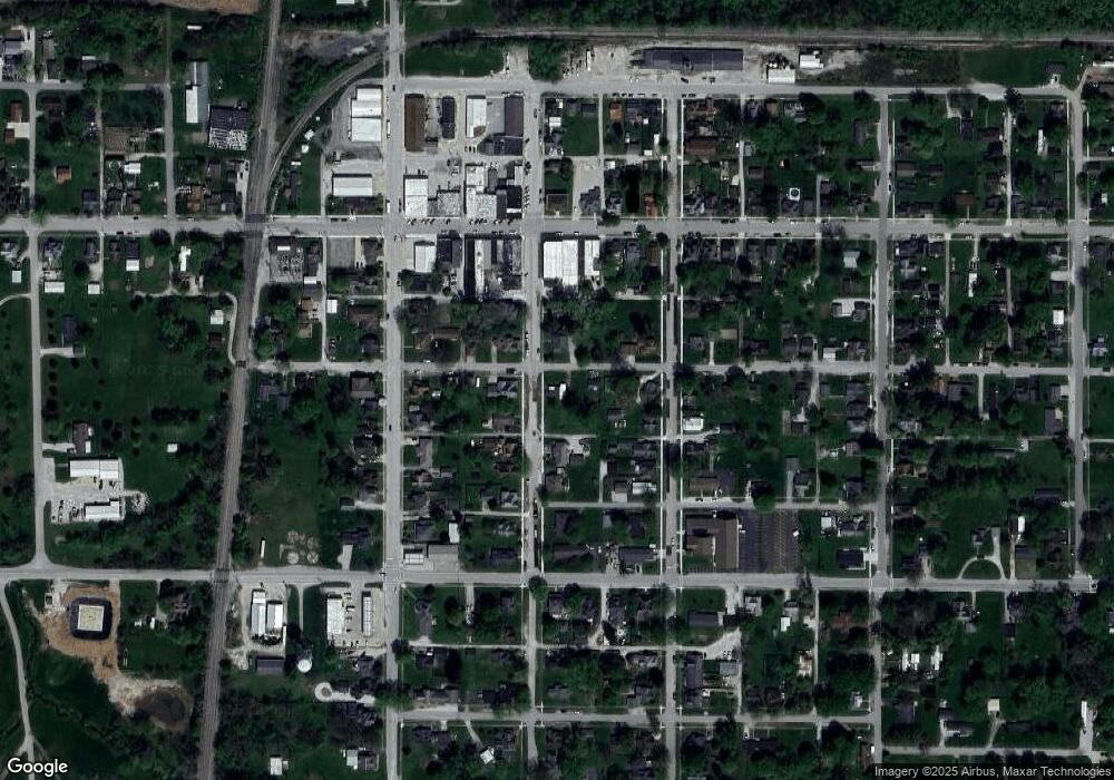 15 N Meridian St, Roachdale, IN 46172 - photo 1