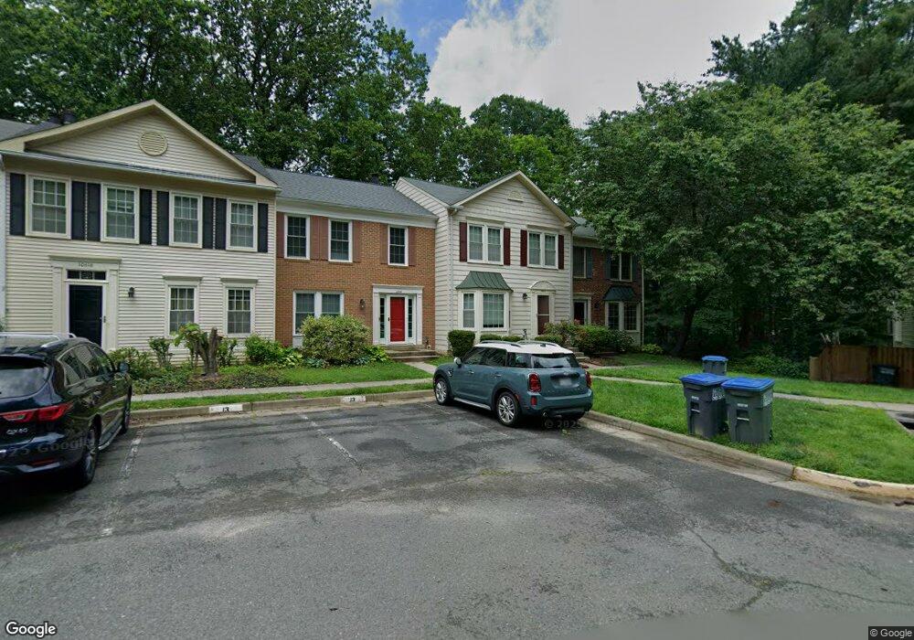 10612 Alison Dr, Burke, VA 22015 - photo 1