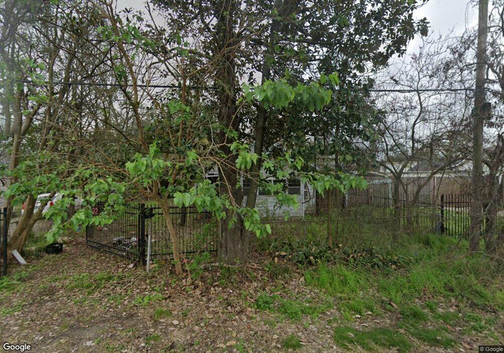 232 Basswood St, Houston, TX 77022 - photo 1