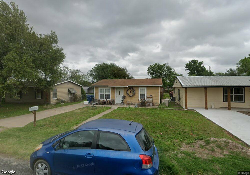 1808 N Washington St, Beeville, TX 78102 - photo 1
