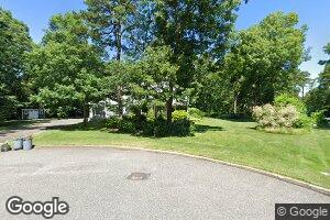 31 Christine Ln, Yaphank, NY 11980