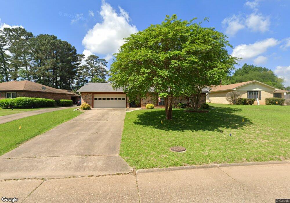 809 Bluebird Ln, Wake Village, TX 75501 - photo 1