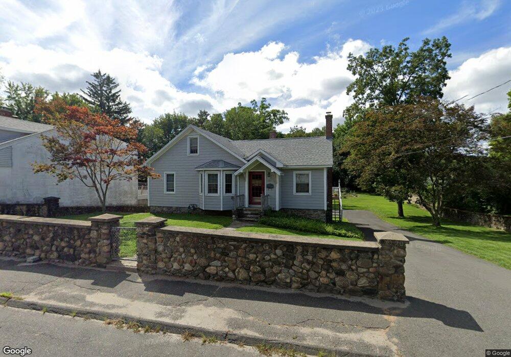 697 Woodtick Rd, Waterbury, CT 06705 - photo 1