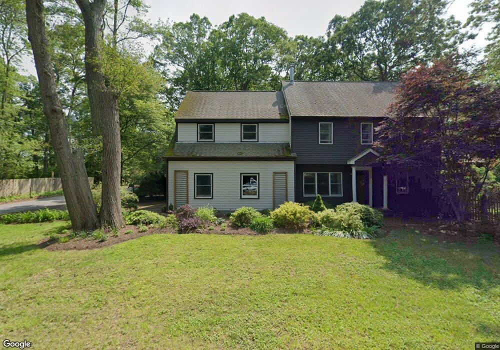 680 Wordens Pond Rd, Wakefield, RI 02879 - photo 1