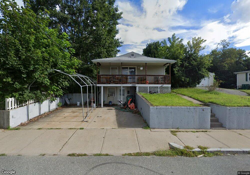 554 Robinson St, Woonsocket, RI 02895 - photo 1