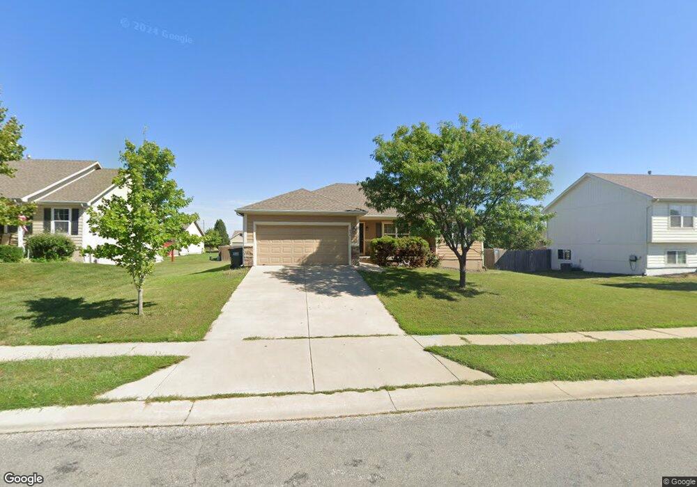 630 E Apache St, Gardner, KS 66030 - photo 1