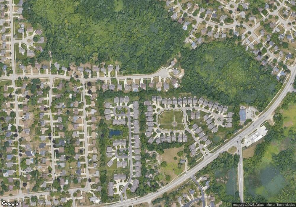 5828  Windstar Circl 5828 Windstar Circle Dr unit 2, Waterford Township, MI 48328 - photo 1