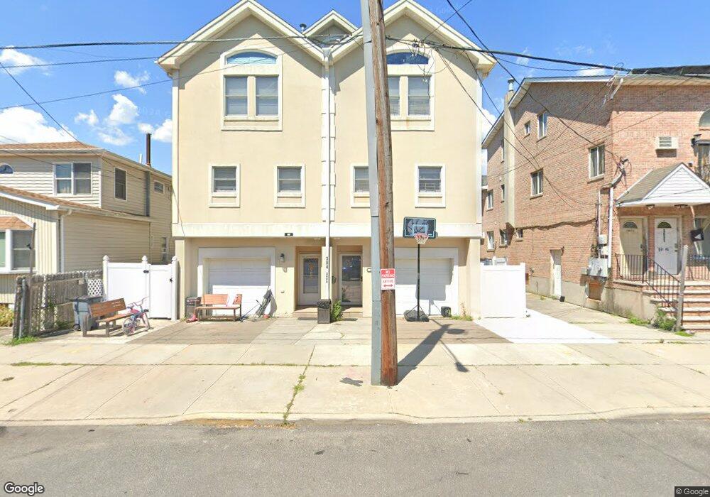 304A Seagirt Ave, Far Rockaway, NY 11691 - photo 1