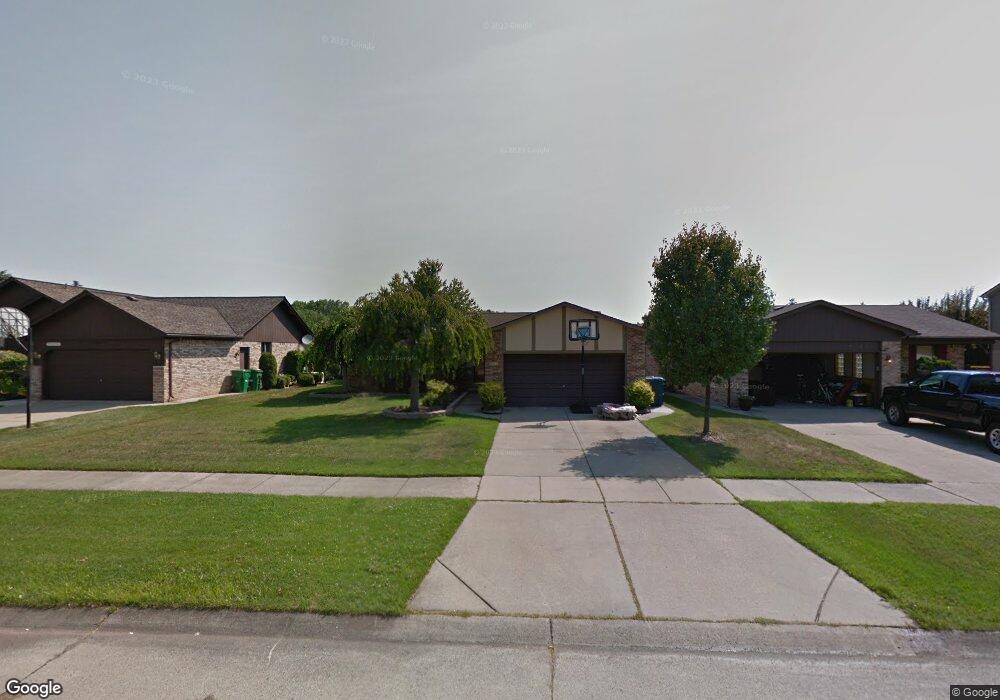 51676 Mitchell Dr, Chesterfield, MI 48047 - photo 1