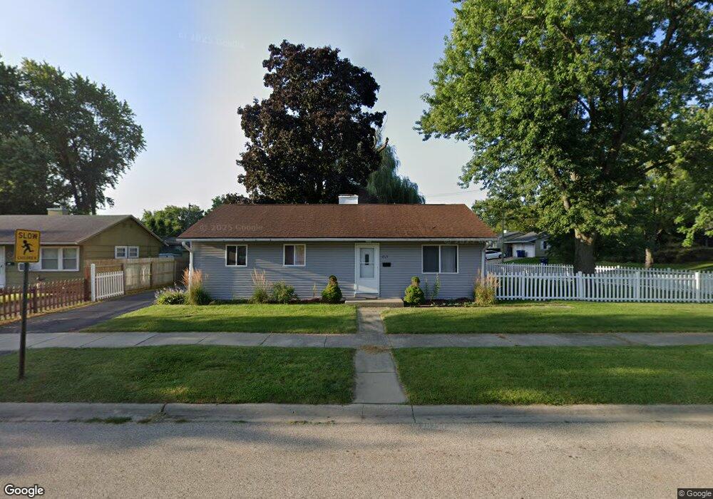 2121 W Grove Ave, Waukegan, IL 60085 - photo 1
